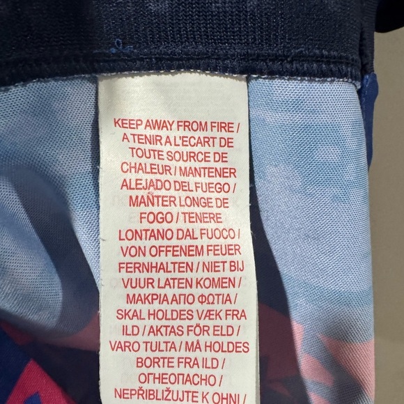 2021-2022 FC Barcelona Football Soccer Jersey - Picture 7 of 10